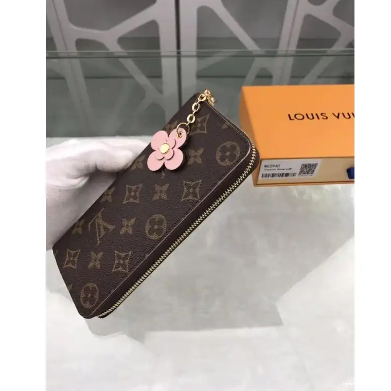 Fashionrepsfam ru LV 19B570137 Bags 0727